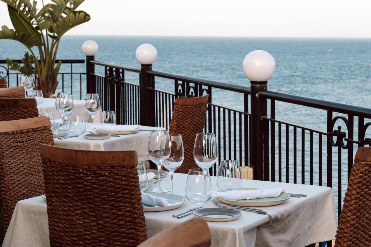 Corinthia St George'S Bay Hotel Saint Julian's Ngoại thất bức ảnh The restaurant